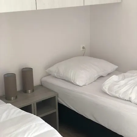 Luxe Chalet Aan Veluwemeer Hulshorst