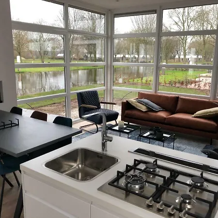 Casa de Férias Luxe Chalet Aan Veluwemeer